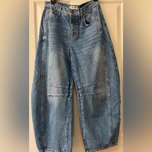 We The Free Good Luck Mid Rise Barrel Jeans. Excellent Condition.